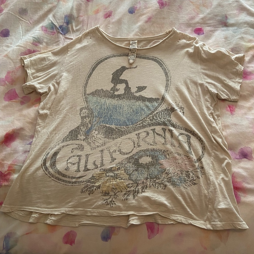 Magnolia Pearl Tee